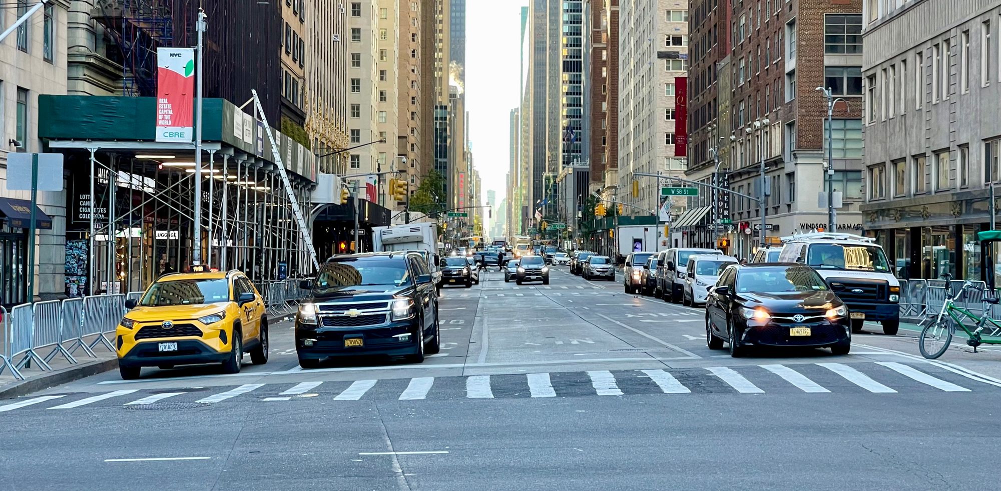 5th Avenue to close to car traffic in December for first time ever